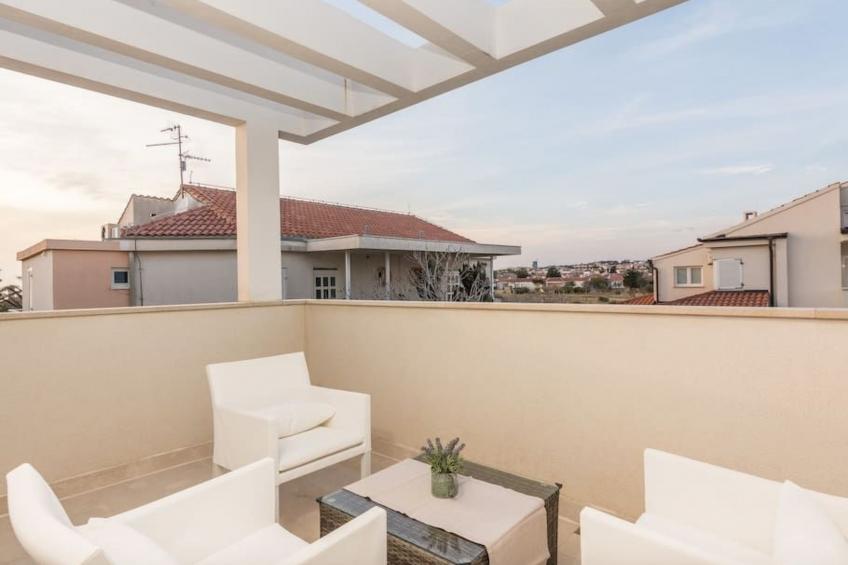 Luxuriöse Villa White Rose mit Pool in der Nähe von Zrče Beach - foto 34