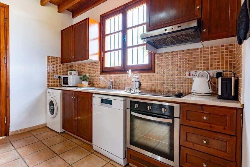 Schönes Ferienhaus mit Balkon in Polis Chrysochous - foto 9