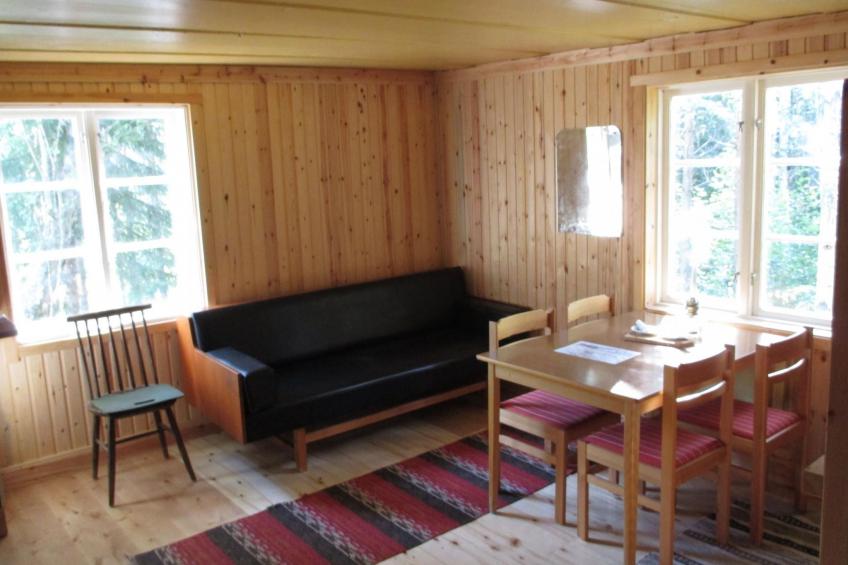 Einfache Holzhütte für das wahre Naturerlebnis am Stausee - foto 3