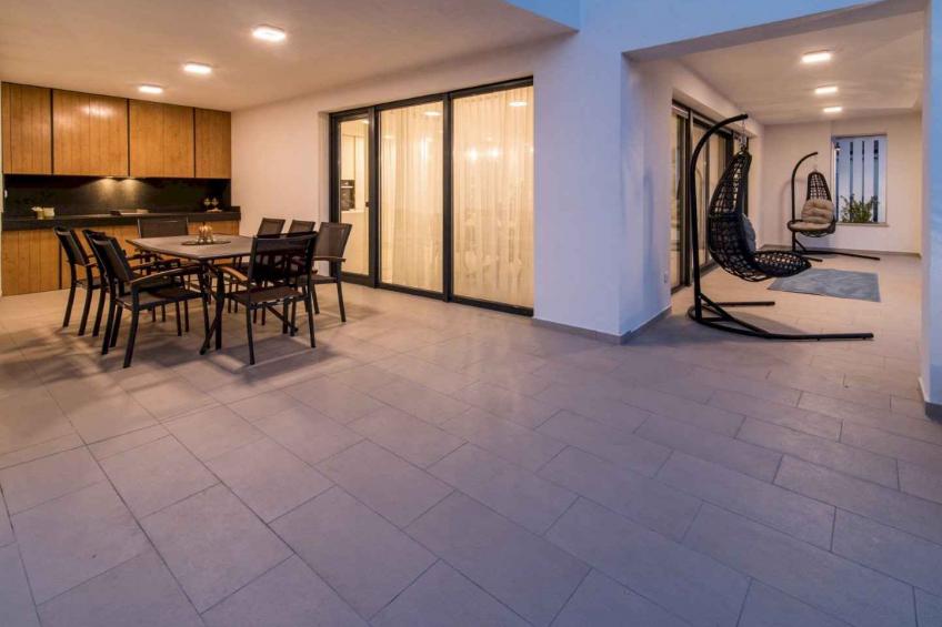 Villa met zwembad en airconditioning - BF-8W6RM - foto 11