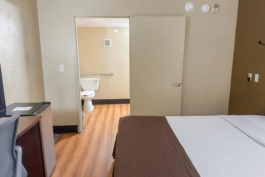 King Bed Accessible - foto 22