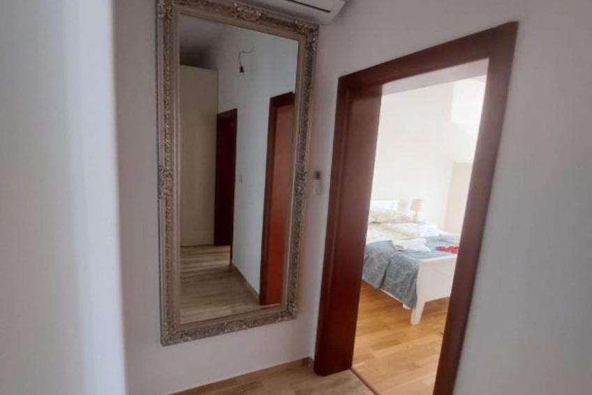 Deluxe City Escape with Modern Comforts & Garage - Double Room - foto 8