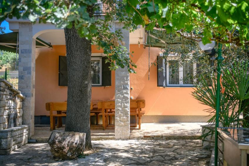 Wunderschönes Ferienhaus in Pomer mit Garten - foto 7