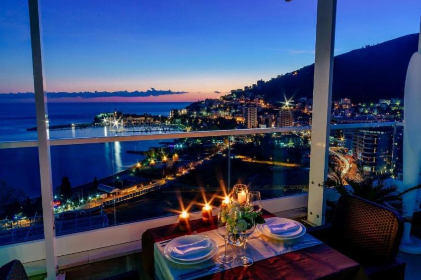 Exclusive Budva Stay Steps From the Beach - One Bedroom Apartment with Balcony - foto 20