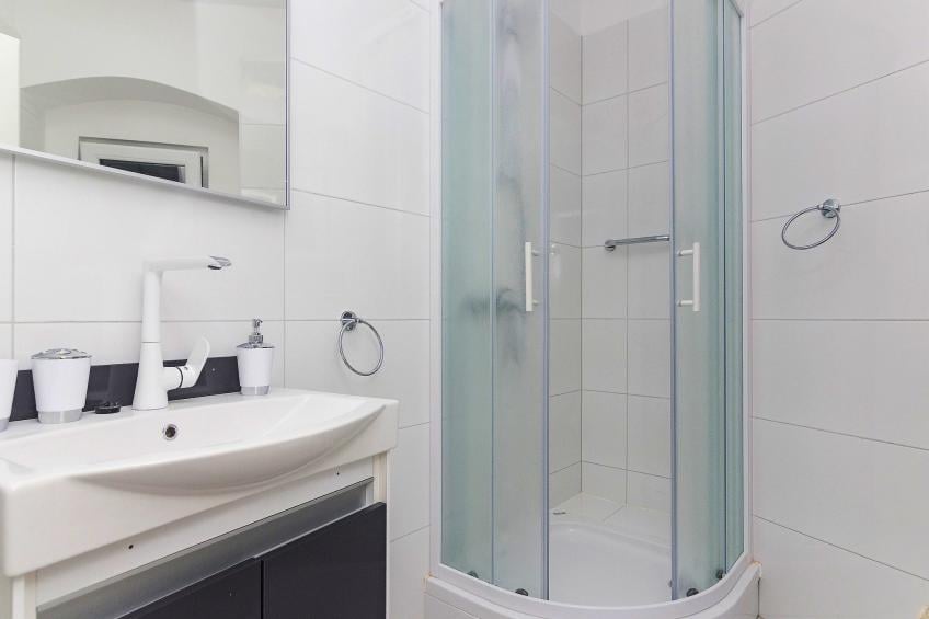 Schönes Steinhaus mit beheiztem Pool, Terrasse mit Meerblicl in ruhige Lage - foto 41