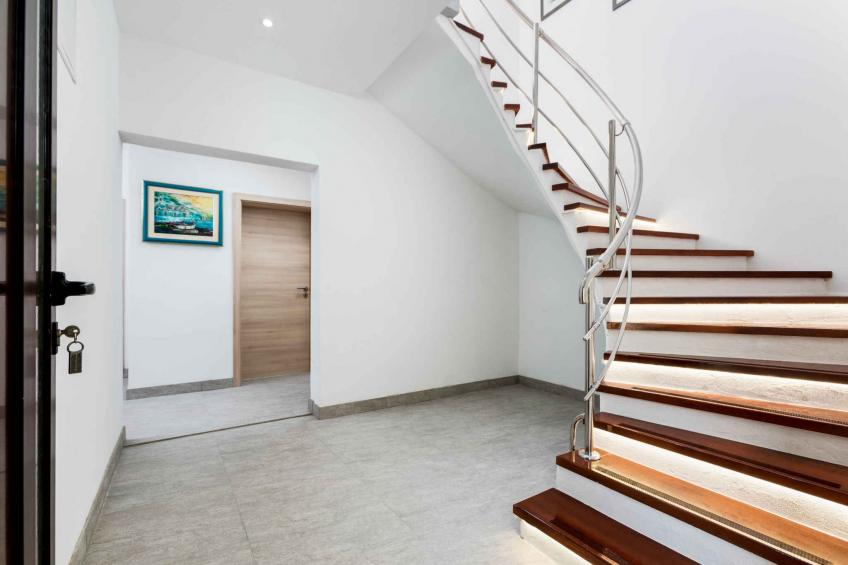 Holiday home with pool, with sea view - BF-GWZNZ - foto 26
