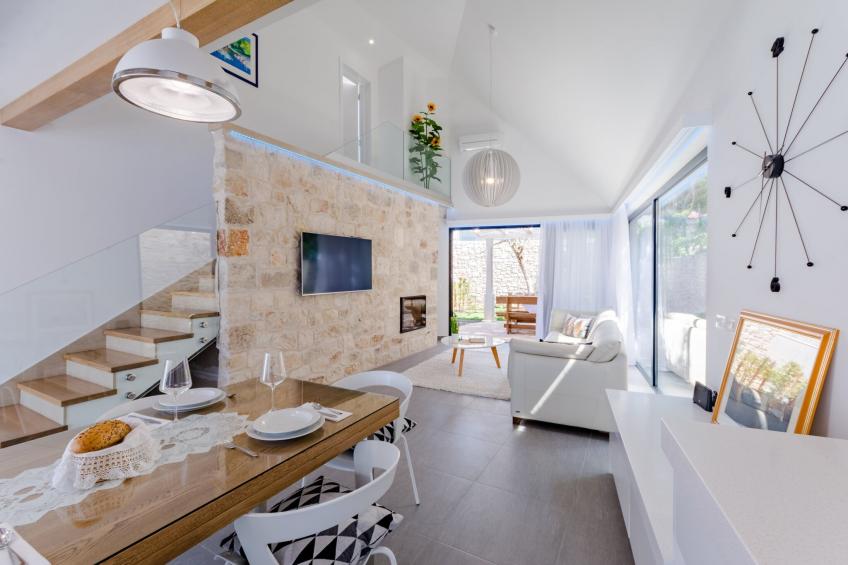 Villa Stone Pearl - Two Bedroom Holiday House with Pool - foto 27