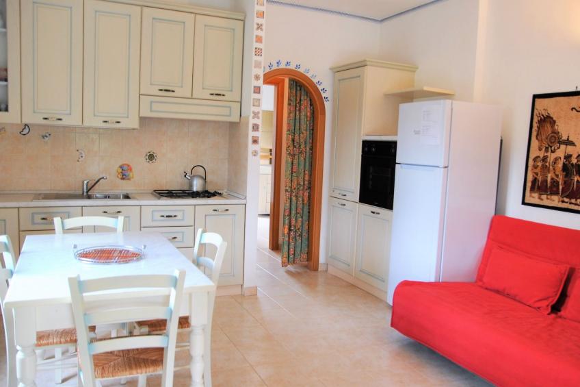 Charmantes Haus in Fondi mit überdachter Veranda - foto 8