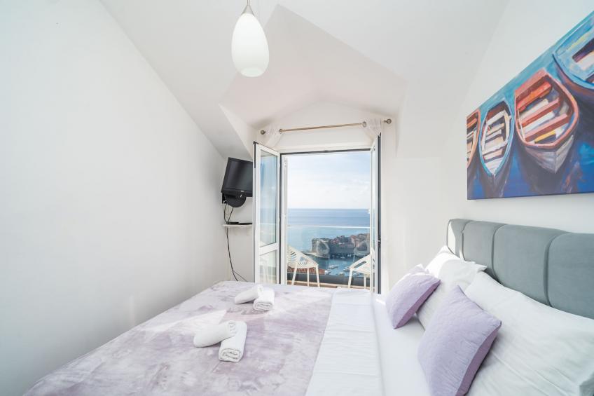 Apartments Isabora - Comfort Three-Bedroom Apartment with Balcony and Sea View (Second Floor) - foto 16