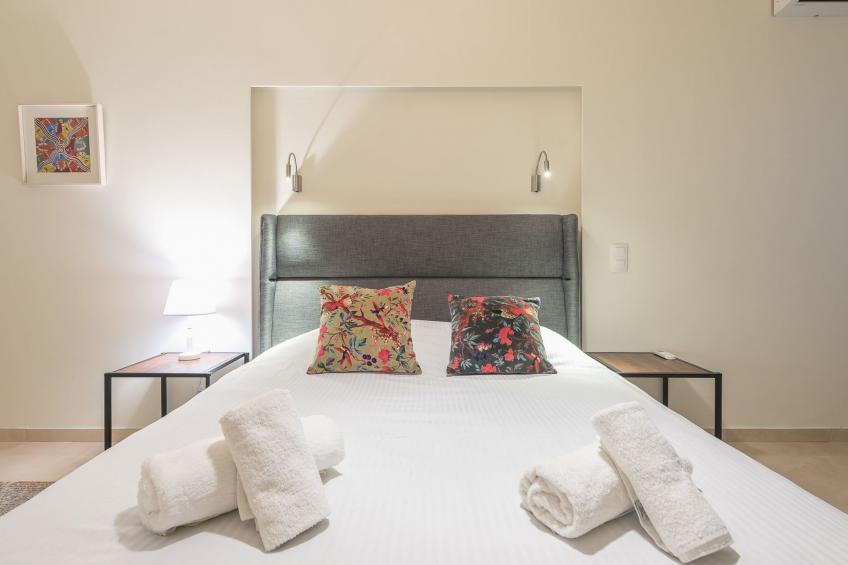 Stilvolle 2 Schlafzimmer, nur wenige Schritte von Fokionos Negri - foto 18