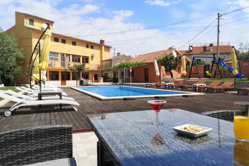 XXL-Ferienhaus "Cokuni" mit privatem Pool - foto 45