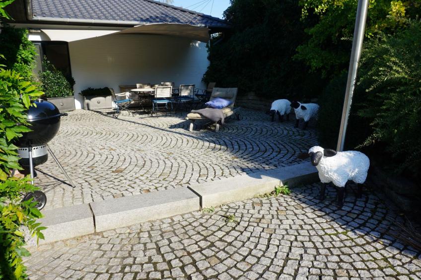 Großzügiges Haus mit traumhafter Gartenanlage - foto 21