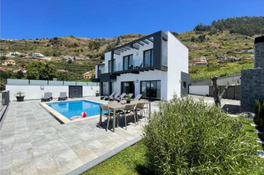 Ferienvilla mit eigenem Pool