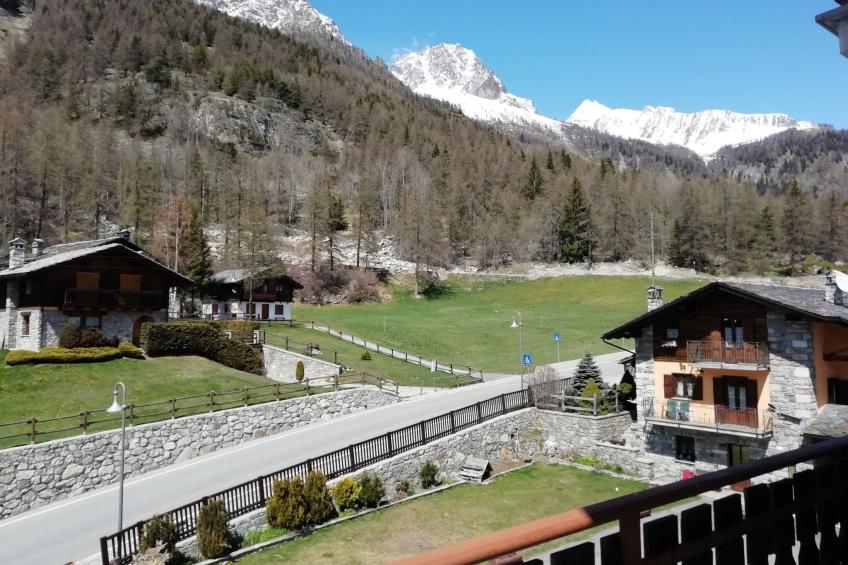Helle, panoramische Wohnung in den Alpen. - foto 3