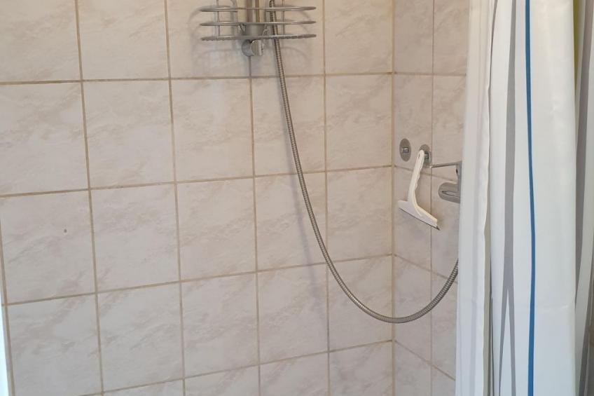 Holz-Bungalow mit Terrasse - foto 9