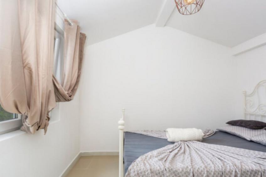 Apartments Brletic - Two Bedroom Apartment with Terrace - foto 3