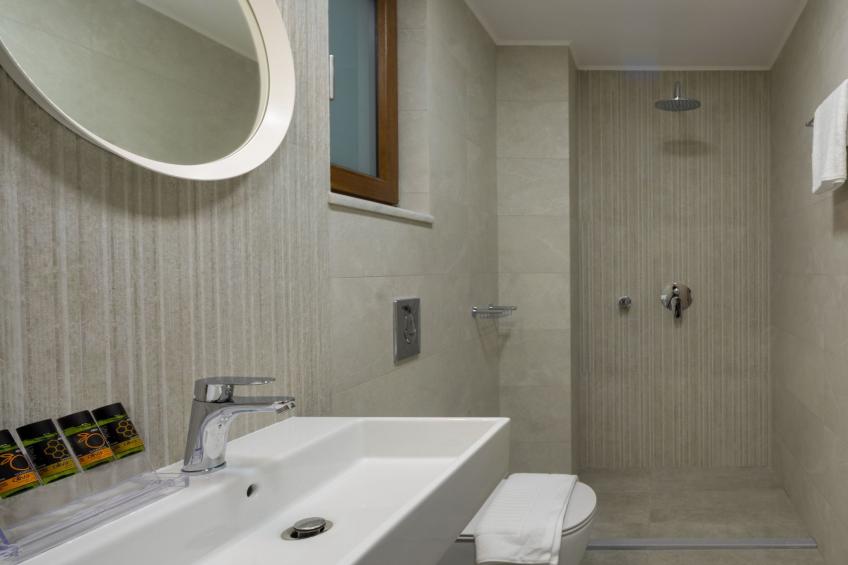 Haus in Agia Marina mit Außenpool - foto 31