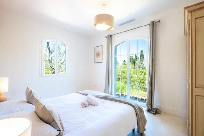 Résidence Bijou De 280m2 Et Piscine à Débordement Au Calme Absolu - foto 26