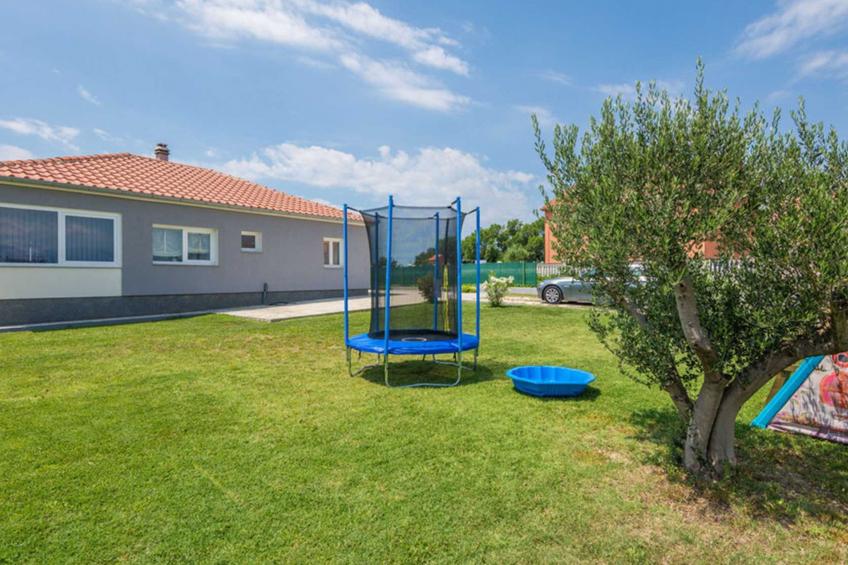 Holiday house Flora with pool - foto 5