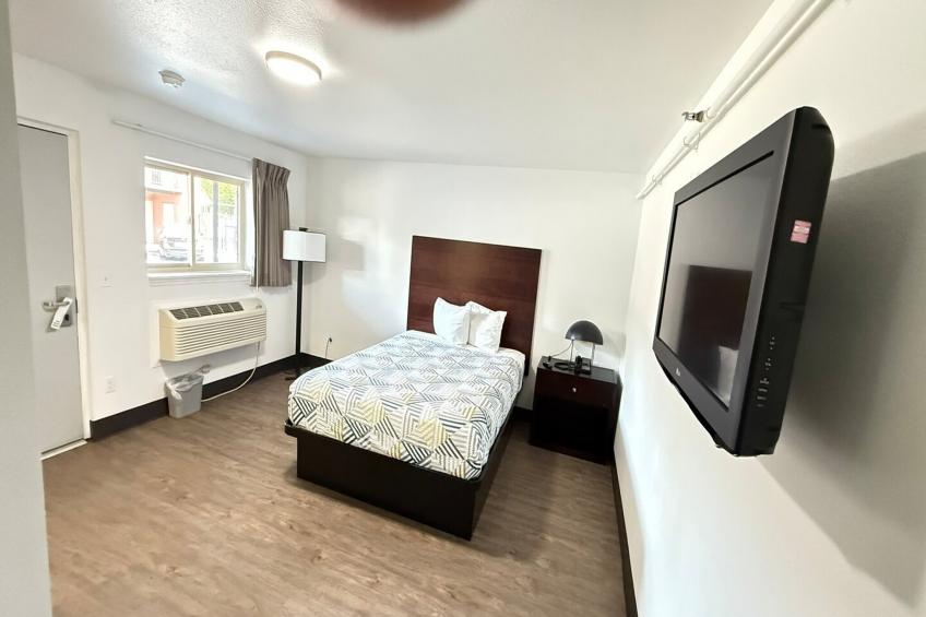 Queen Bed Studio Non-Smoking - foto 5