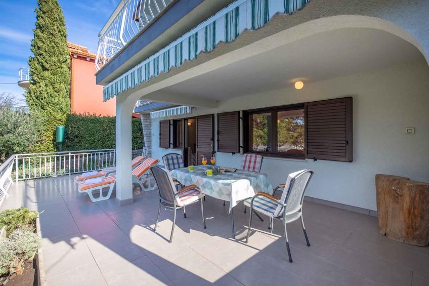 Holiday apartment Rubesa Quiet by the sea, surrounded by greenery, parking, mineral zone - BF-7ZY6T - foto 9