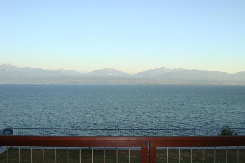 Chalet am See in St-Prex - foto 12