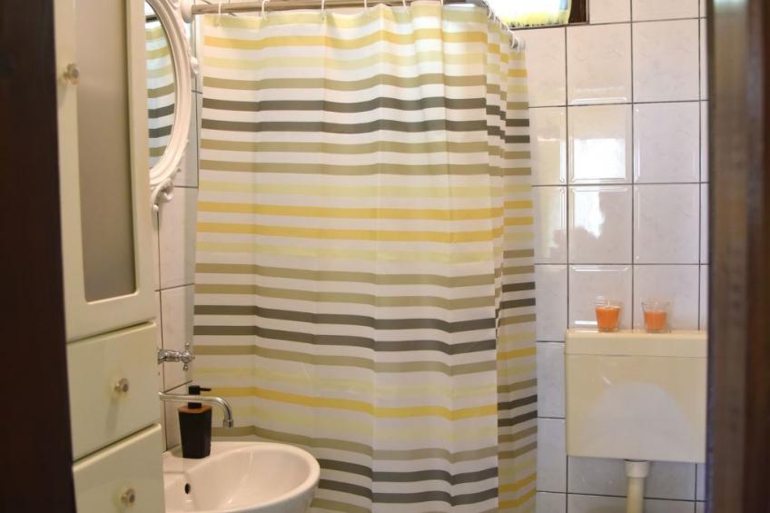 Hütte mit Garten, Grill und Terrasse - foto 33