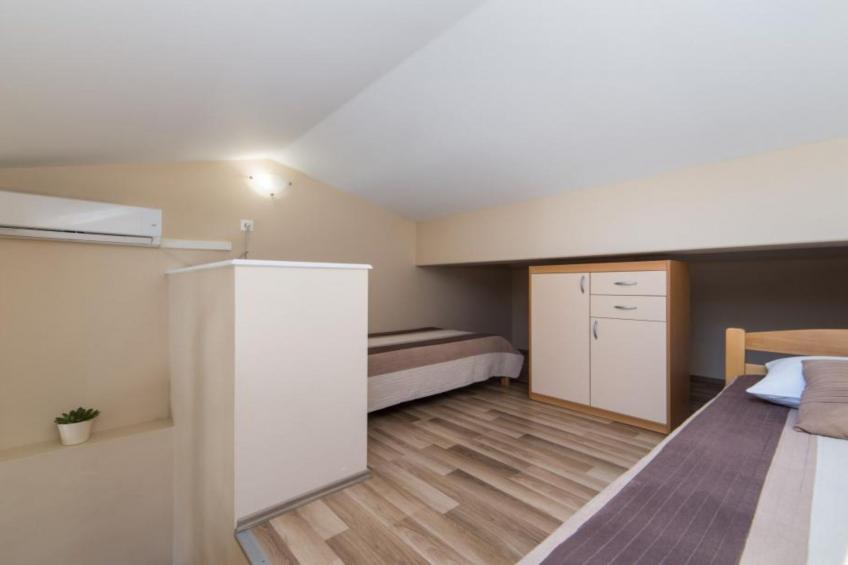 Apartments Nmn - Studio Apartment with Balcony 2 - foto 3