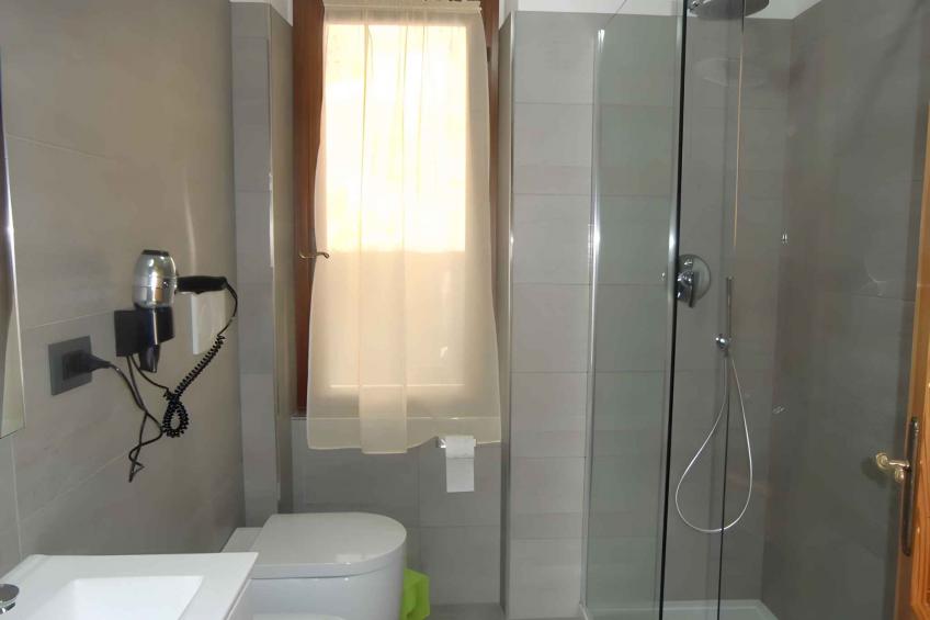 Vakantiewoning met solarium comune met meravigliosa vista lago - VW-G8T9R - foto 28