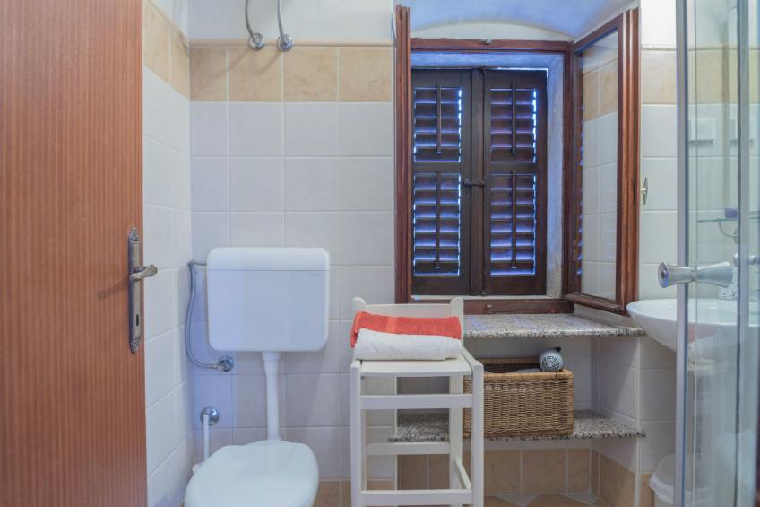 Wunderschön eingerichtete Villa mit Pool und Garten - foto 37