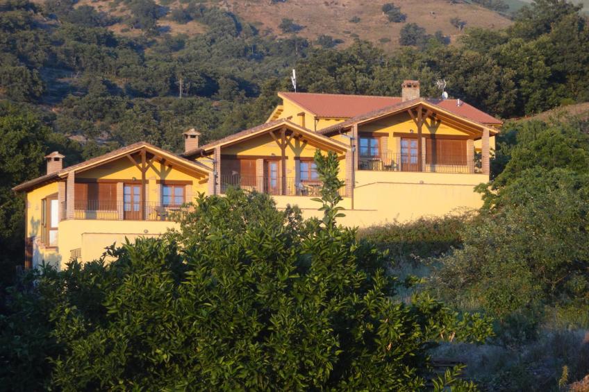 Casas Rurales Acebuche Casereña