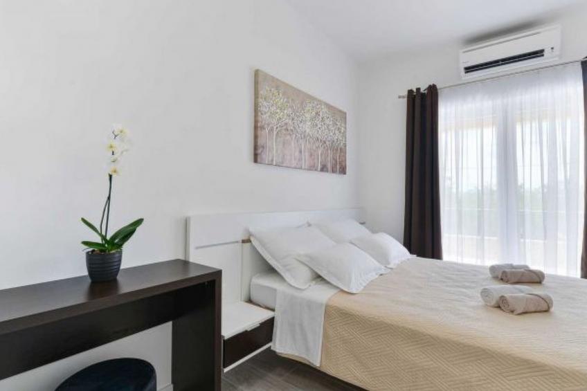 Stone Villa Banovi with heated pool - foto 3