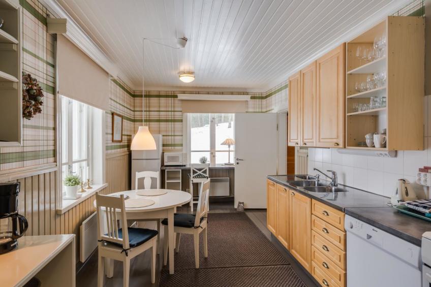 Pikkupehtoori, seeteri - foto 10