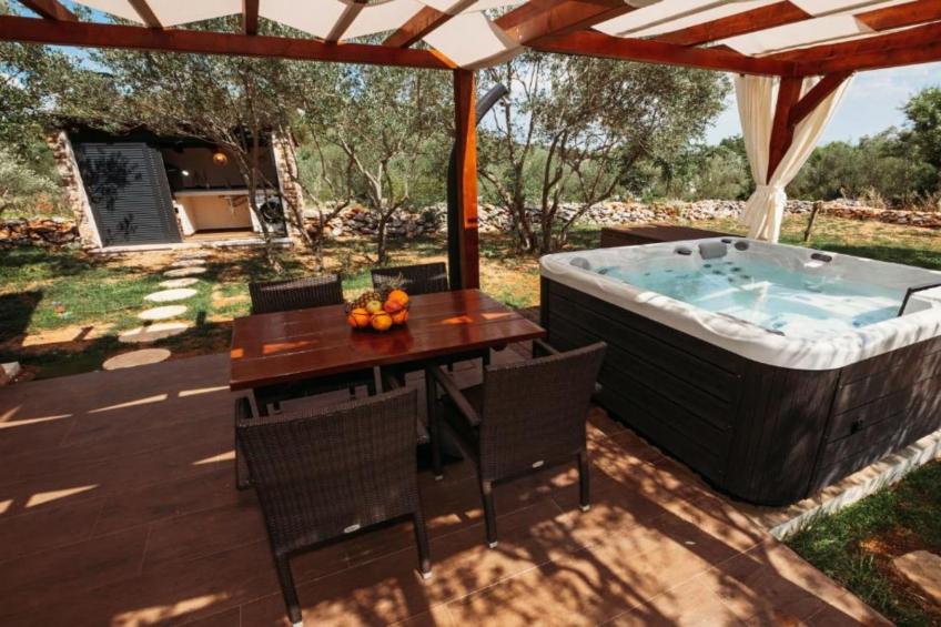 Capesanta - One Bedroom Holiday Home with Hot Tub - foto 21