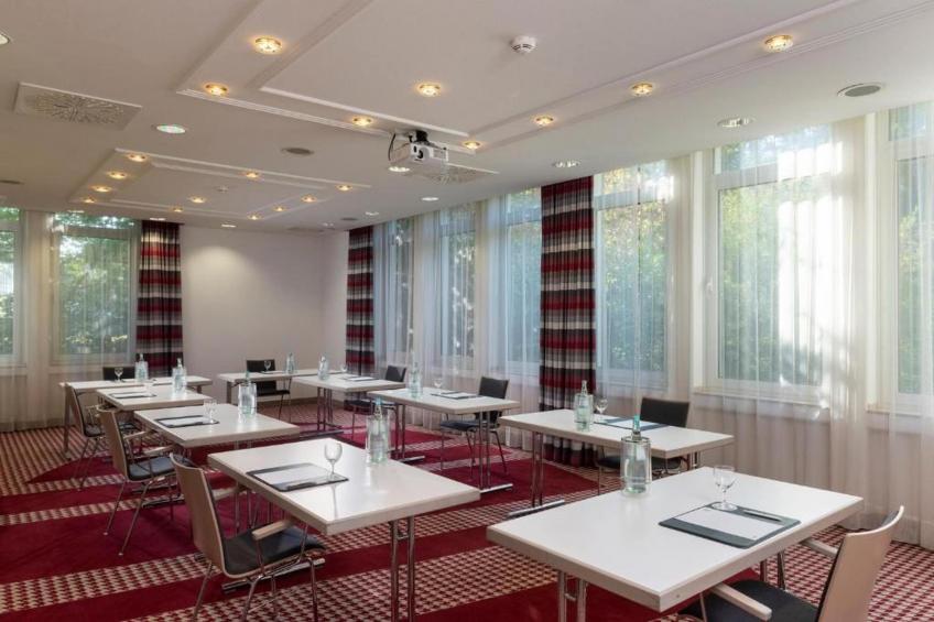Sunday Hotel Frankfurt Superior King Room - foto 14