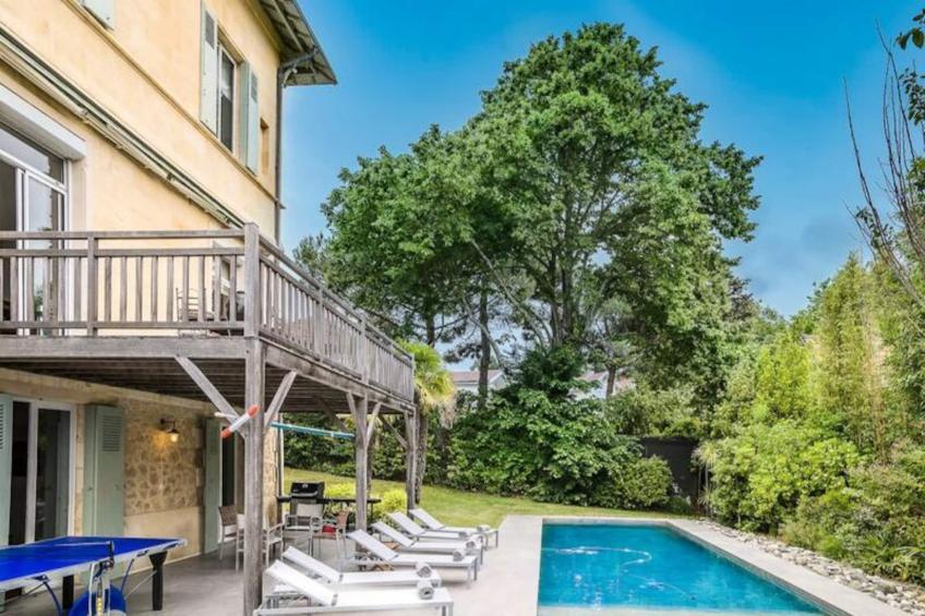 Superbe Villa Avec Piscine Chauffée Style Arcachonnais Pour 12 Personnes