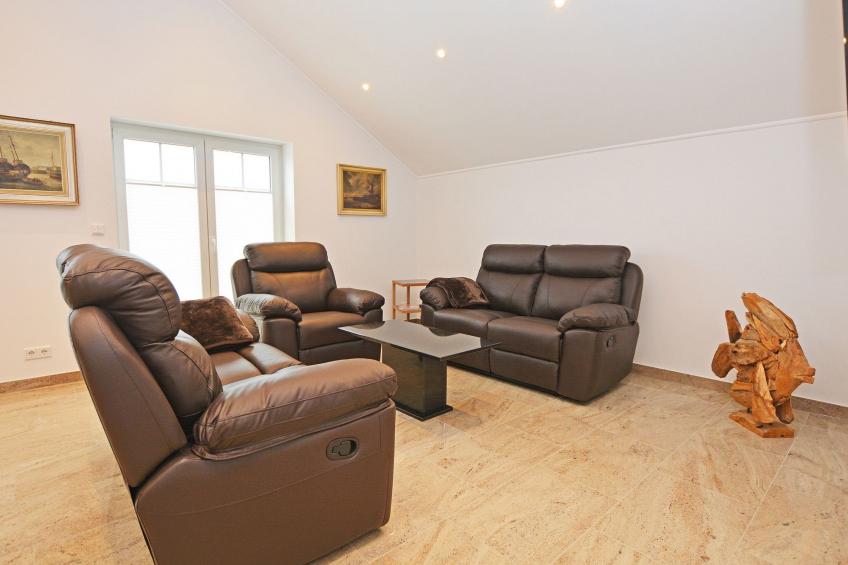 Merzijana Dachgeschoss in Stinteck - foto 13