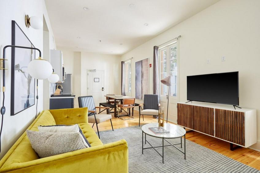 Three-Bedroom Apartment - foto 5