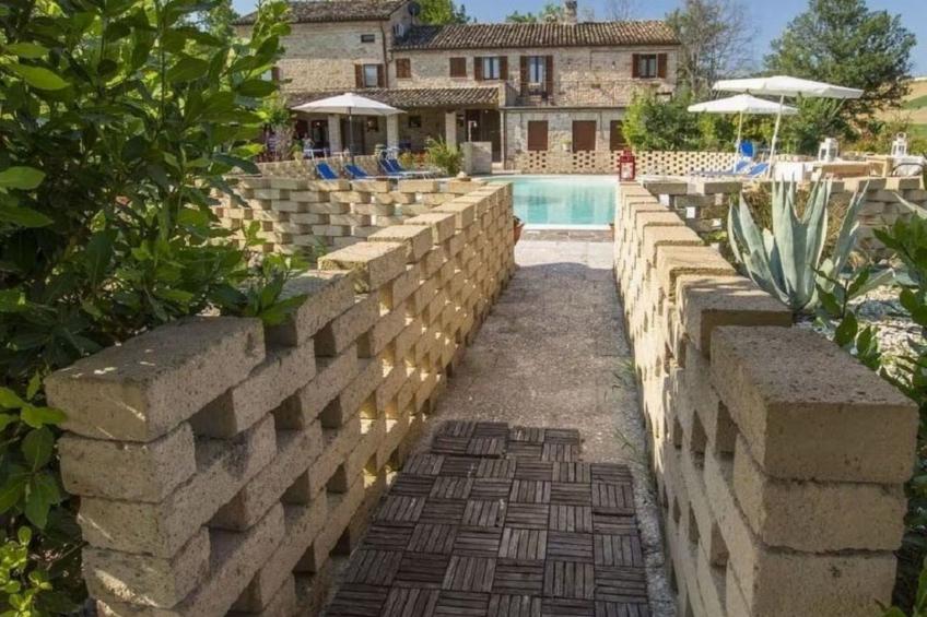 Erschwingliche Villa mit privatem Pool - foto 7