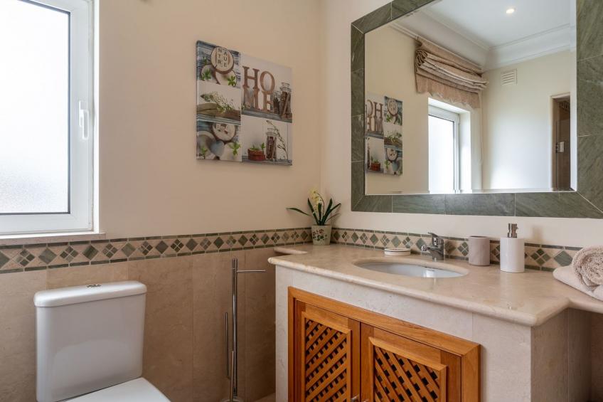 Elegante Ferienwohnung mit Gemeinschaftspool und Wellnessbereich - foto 17