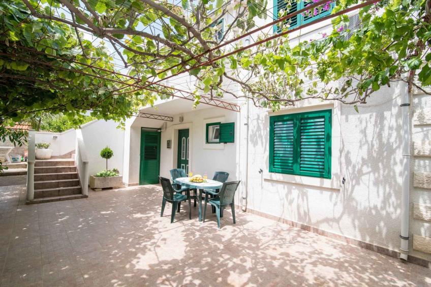 Vakantiewoning met tuin en airco - VW-MBK48 - foto 10