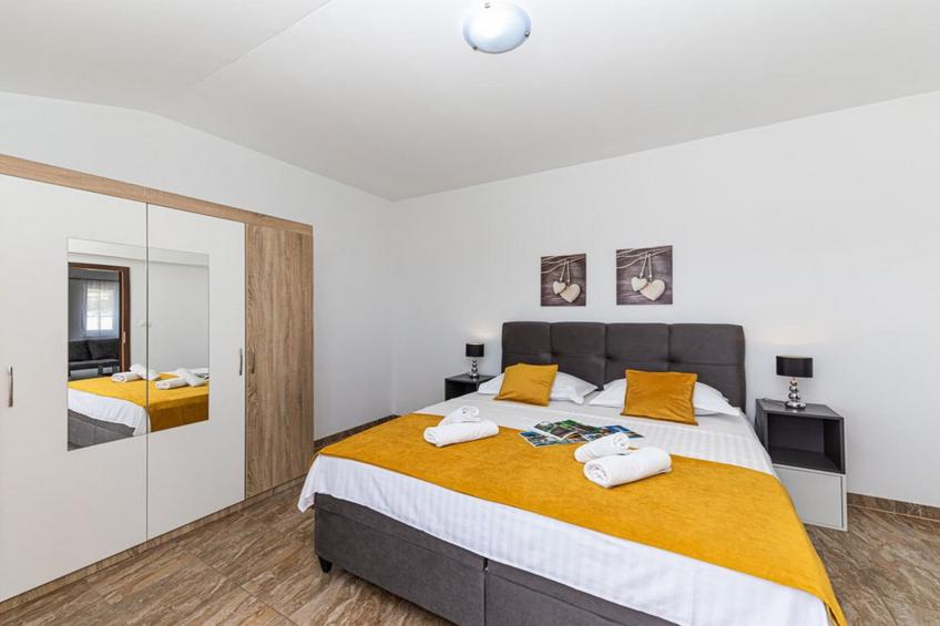 Exquisite Spacious Villa Bufaline with Pool and Gym - Eight Bedroom Villa with Pool and Gym - foto 13