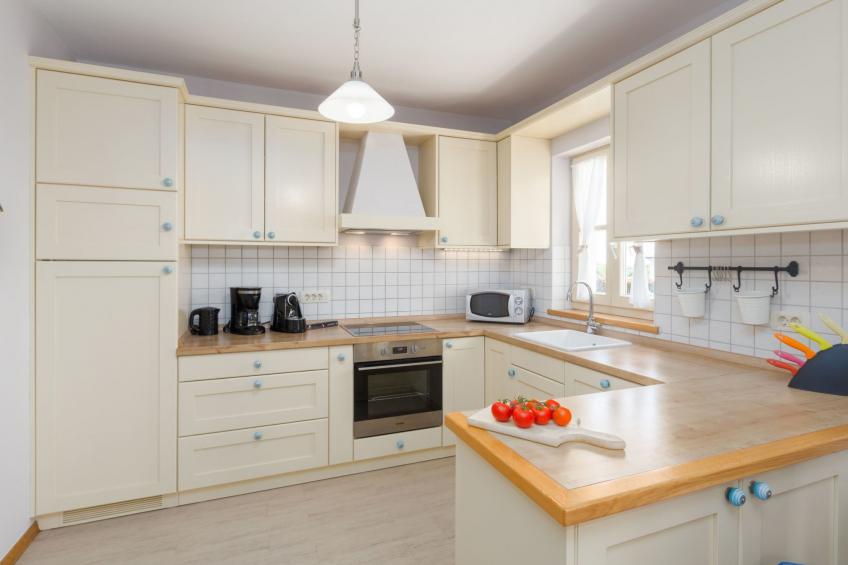 Villa mit Pool, Garten und Sommerküche - foto 12