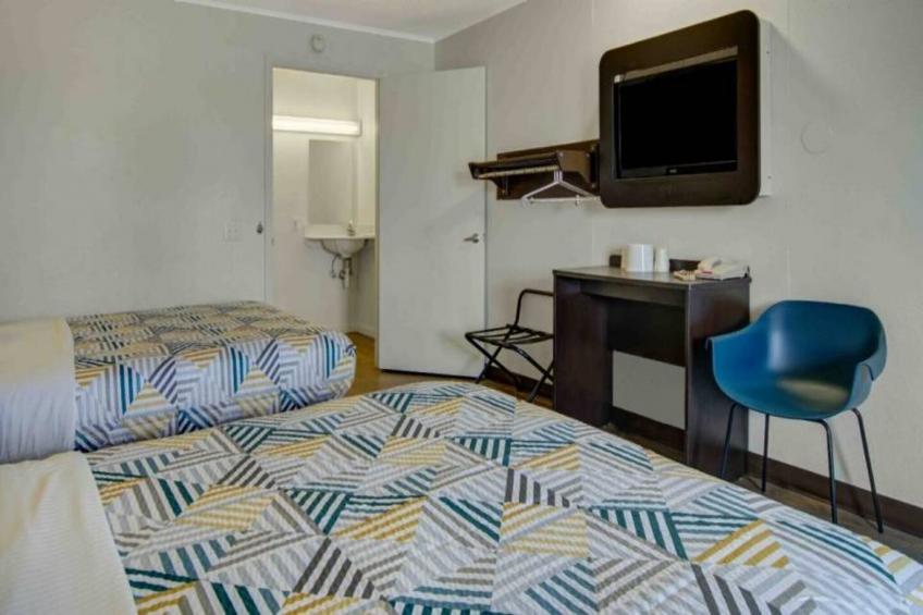 2 Queen Beds  Smoking - foto 6