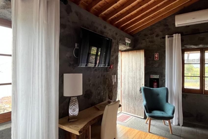 "Vinea Lava" mit Blick auf das Wasser - foto 119