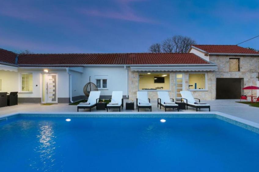 Villa Mare with heated pool and gym - foto 19