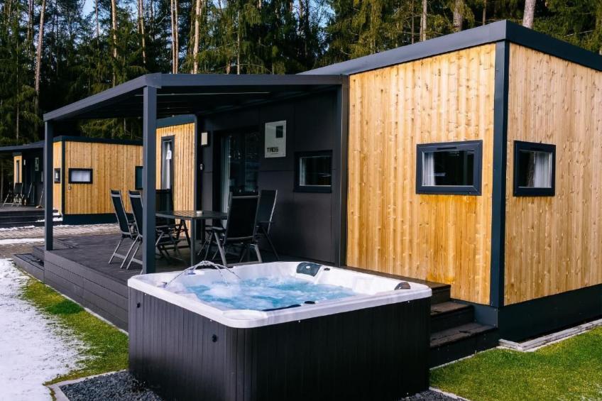 in Wackersdorf mit Whirlpool, Terrasse und Grill - foto 10