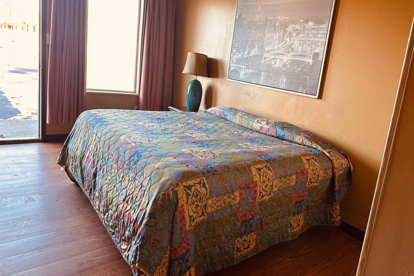 Queen Bed Non-Smoking - foto 16