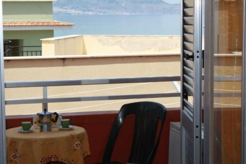 Wohnung in Balestrate mit kostenlosem Parkplatz - foto 5