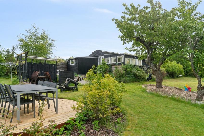 "Holmfridur" - 2km from the sea